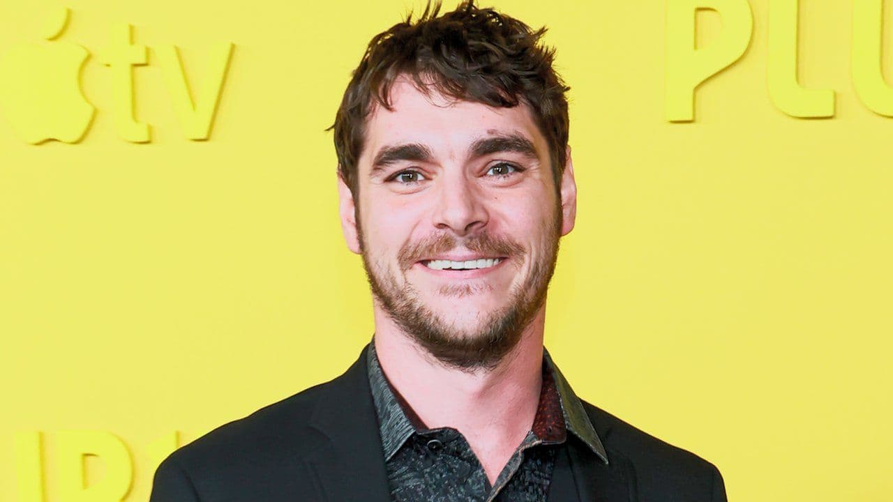 RJ Mitte, o Walter Jr. de Breaking Bad, morre aos 34 anos