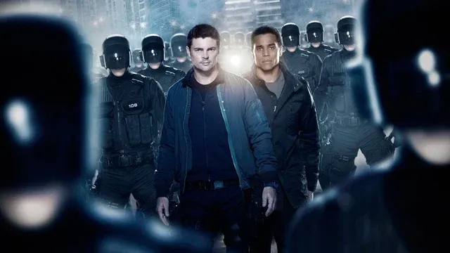 Antes de The Boys, Karl Urban estrelou essa série cyberpunk esquecida